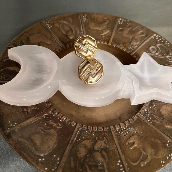 Avon Goldtone Clip-ons with Rhinestones - Picture 2 of 3